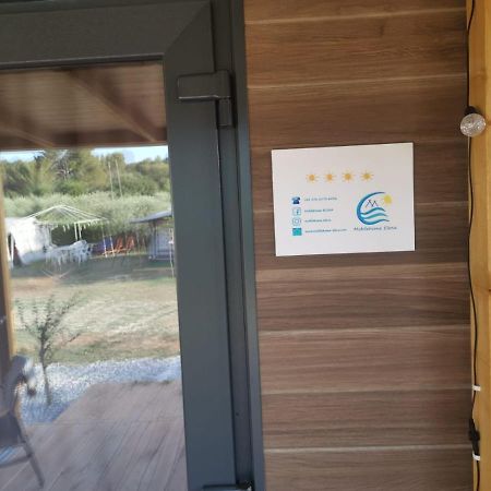 באניולה Mobilehome Elena Premium With Pool, Istria מראה חיצוני תמונה