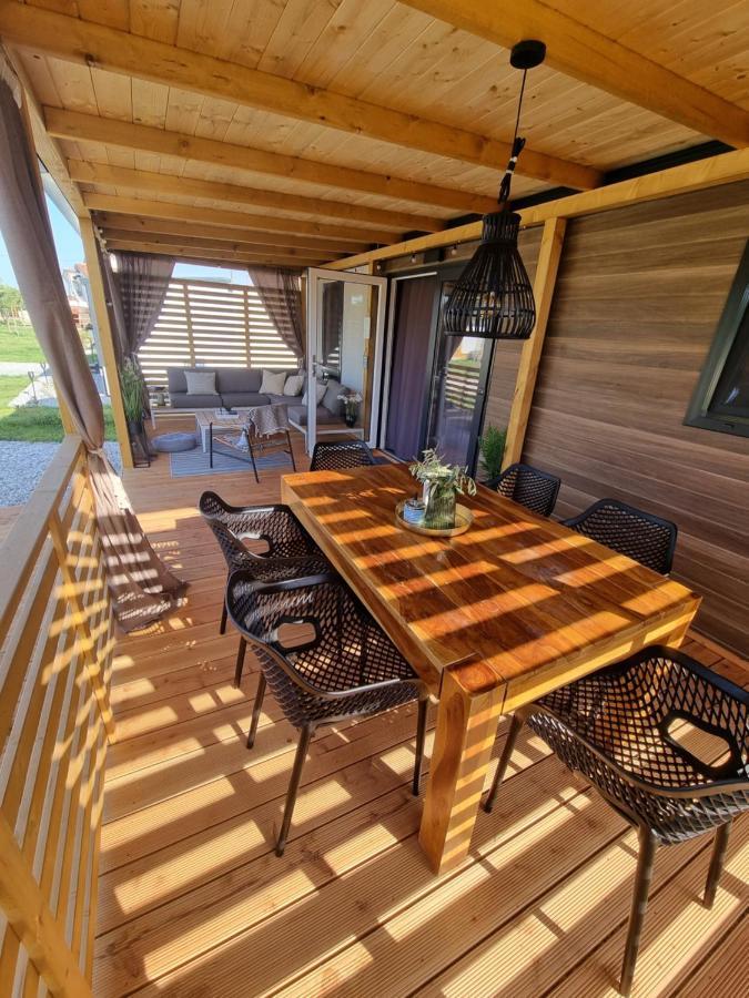 באניולה Mobilehome Elena Premium With Pool, Istria מראה חיצוני תמונה