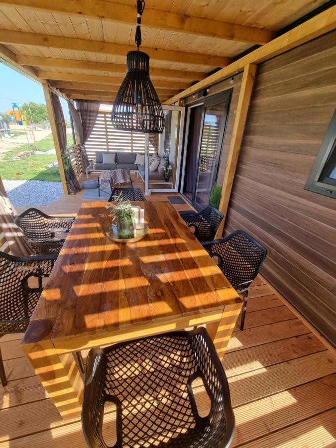 באניולה Mobilehome Elena Premium With Pool, Istria מראה חיצוני תמונה